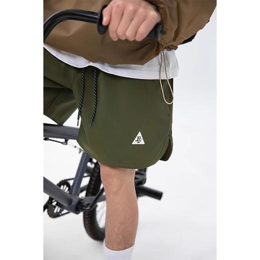 【复古运动短裤】运动短裤男2024夏季新款美式复古开叉设计感沙滩裤刺绣休闲五分裤-YDXPXH020 商品图3