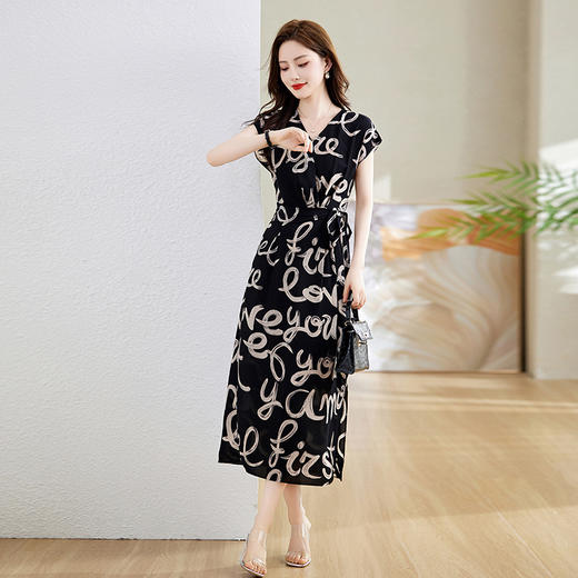 HR WZ52769V领印花舒适清凉连衣裙气质时尚洋气减龄高腰裙 商品图0
