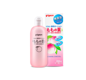 日本 Pigeon/贝亲桃子水婴幼儿200ml 版本随机发