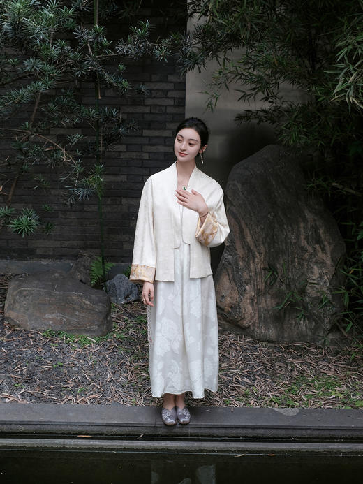 盛唐婧 |双面穿小团龙真丝外套 商品图5
