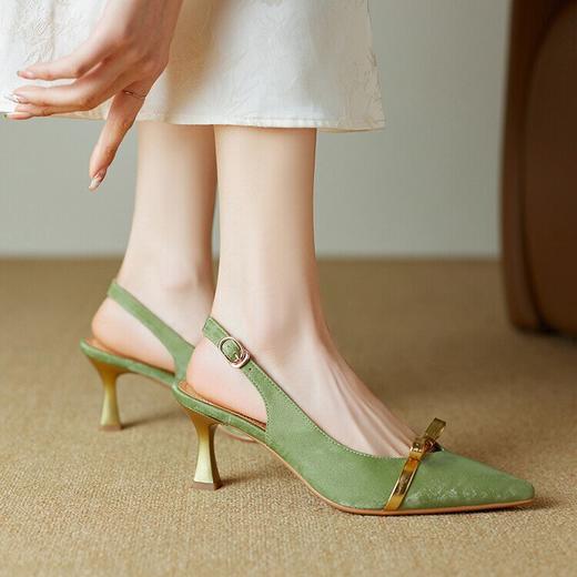 【预售5天】2024新款新中式女鞋蝴蝶结尖头包头凉鞋女仙女风高跟鞋女细跟气质BE&b7188 商品图1