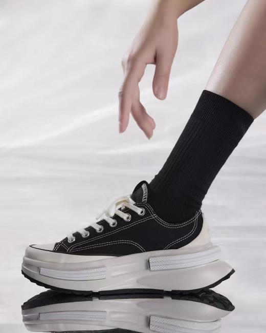 【匡威】厚底夹心款低帮帆布鞋 商品图3