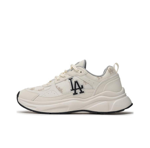 纯原出口韩国 高端原单 超好看啊！MLB“银角大王”运动休闲鞋 今年银色真的杀疯了 非常百搭 无敌漂亮又好穿 绝对仙女款 脚感也很舒适 增高显腿长~ 商品图1