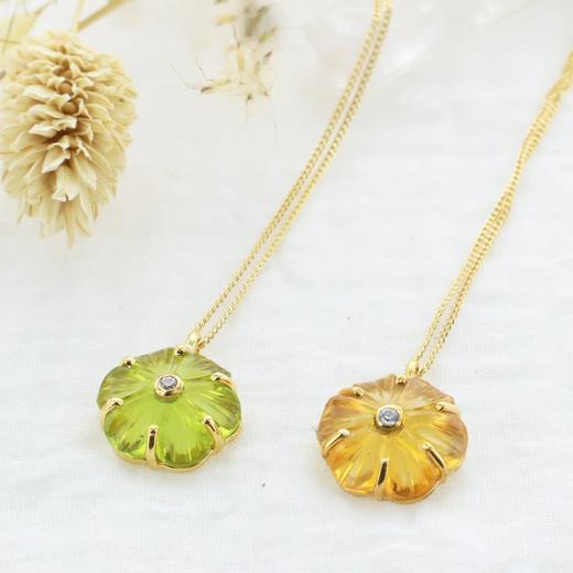 北京仓｜Leticia Ponti-Collier Iris-橄榄石色 水晶 花朵 项链［法国设计师］ 商品图1