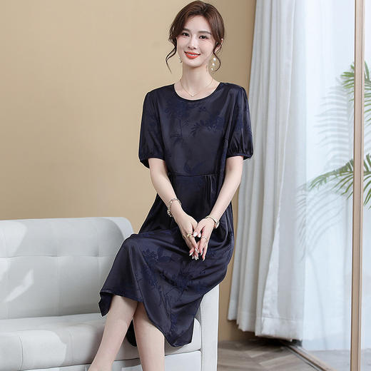 MC 24气质国风连衣裙遮肚妈妈宽松洋气裙 商品图1