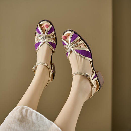 【预售5天】包头拼色一字扣粗跟凉鞋女夏季新款女鞋复古编织中跟罗马鞋MLNS&DY625 商品图0