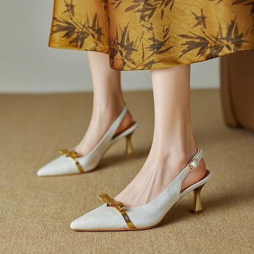 【预售5天】2024新款新中式女鞋蝴蝶结尖头包头凉鞋女仙女风高跟鞋女细跟气质BE&b7188 商品图3