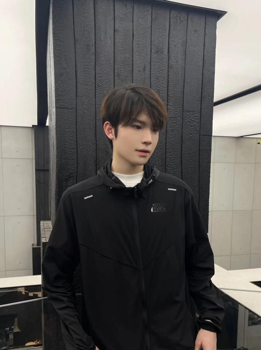 小勾 2024夏季 轻薄户外运动防晒反光条连帽皮肤衣/风衣/外套 男女同款 特惠 Z-11681 商品图2