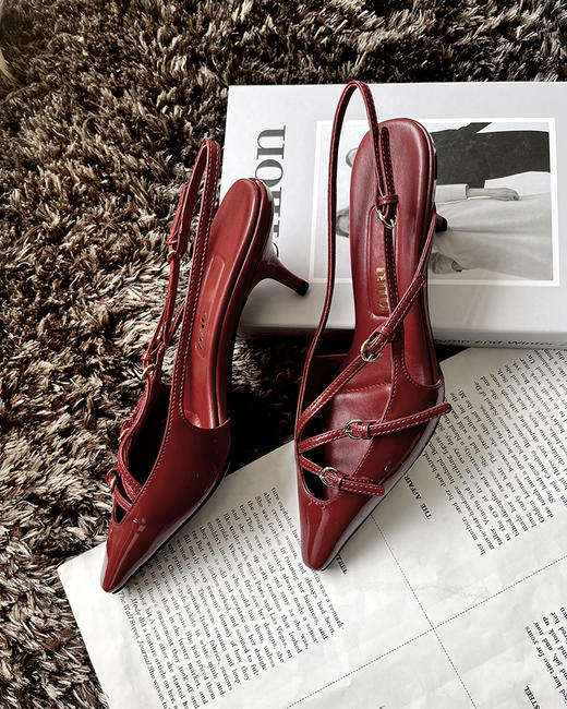 现货 THS 5.18-限时 缪家 女士小尖头漆皮 优雅绑带猫跟穆勒凉鞋 4色 BZ1176 商品图9