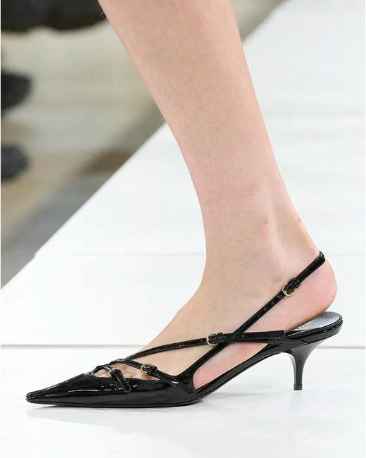 现货 THS 5.18-限时 缪家 女士小尖头漆皮 优雅绑带猫跟穆勒凉鞋 4色 BZ1176 商品图1