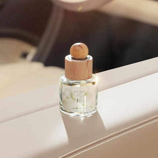 深山集市·新中式国风简约车载香薰礼盒50ml  车用香氛除异味香水摆件孕婴可用 商品图3