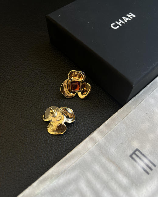 现货 THS 5.18-无 香家 金色山茶花系列 花朵造型设计饰品  CU1180 商品图7