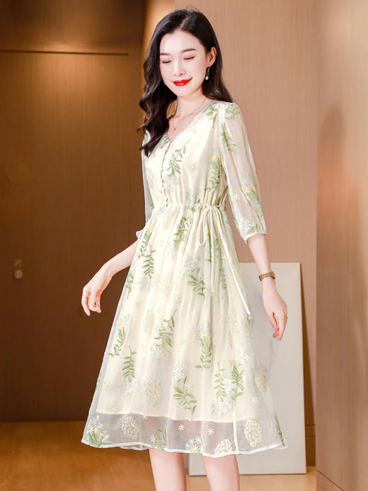 ASE2024夏季V领五分袖气质优雅真丝连衣裙 商品图2