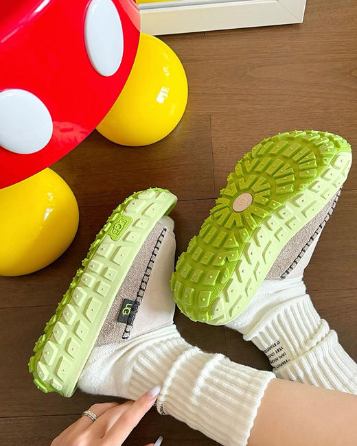 现货 THS 5.18-无 UG家 女士 巨轻便反绒皮厚底轮胎鞋 3色 BZ1178 商品图3