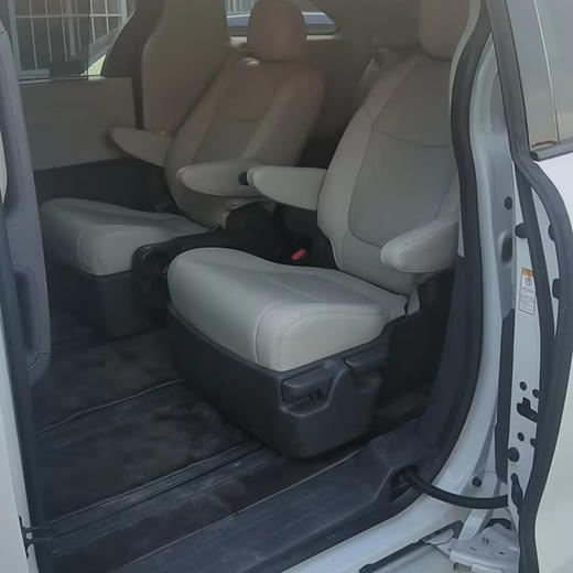 丰田 赛那 SIENNA 2.5L 混动 舒适版【长租-北京】 商品图4