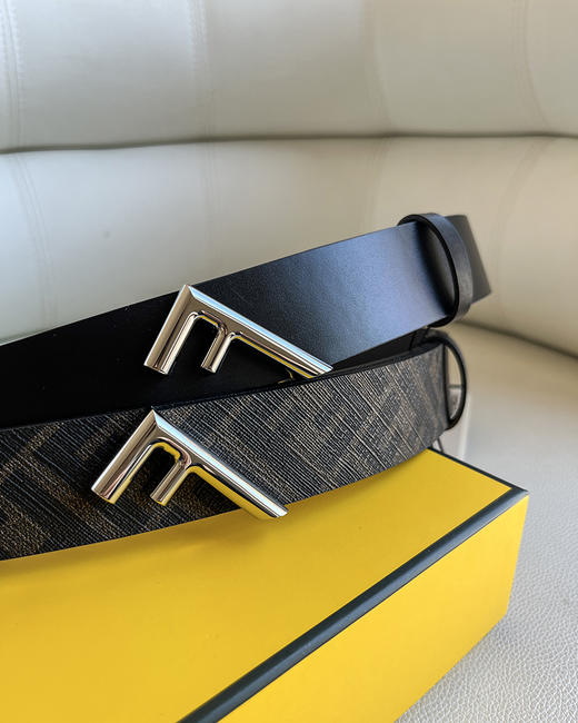 现货 THS 5.18-无 芬迪家 男士 FF钉扣双面用腰带 男士皮带 CR214 商品图3