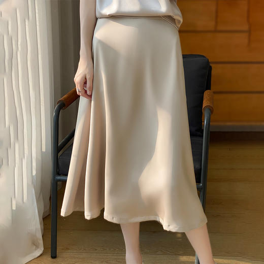 QIUBAN秋板醋酸衬衫/半身裙（自营）| 丝滑绸缎面料、打造高质感穿搭 商品图8
