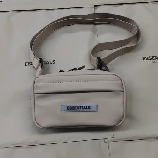 高街潮牌FOG复线系列斜跨包手机包腰包胸包多用途多功能收纳小包 商品图3