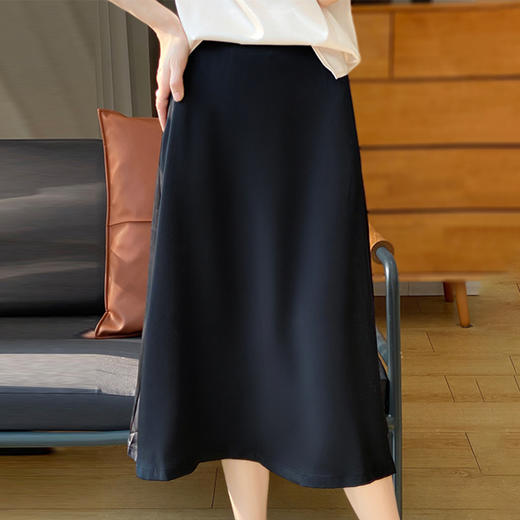 QIUBAN秋板醋酸衬衫/半身裙（自营）| 丝滑绸缎面料、打造高质感穿搭 商品图5