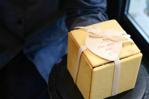 520礼物盒子饼干蛋糕 商品图0