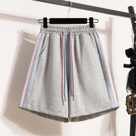 「三款配色！立体显瘦」夏季2024新款运动休闲短裤 女好搭阔腿宽松大码五分裤女中裤ins潮下装 商品图1