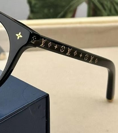 LV太阳镜。  玳瑁色。黑色。自己备注颜色。 商品图4