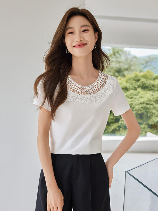 【专属特价】熙世界镂空蕾丝花纹圆领短袖T恤女气质时尚洋气小衫上衣2025夏 商品图0