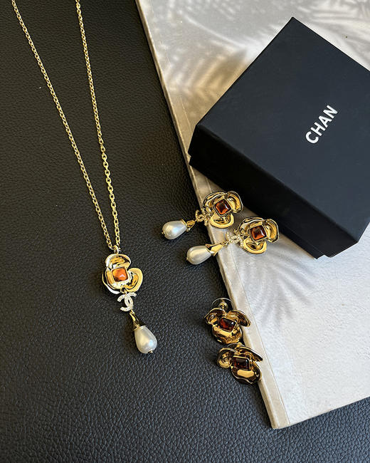 现货 THS 5.18-无 香家 金色山茶花系列 花朵造型设计饰品  CU1180 商品图2