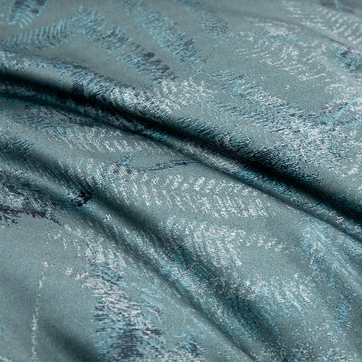 多喜爱全棉70S云丝缎六件套 叶韵汀兰【配套抱枕】【肌理工艺】【礼盒包装】【宽边枕套设计】经典系列新中式风格 光泽柔美手感顺滑 商品图3