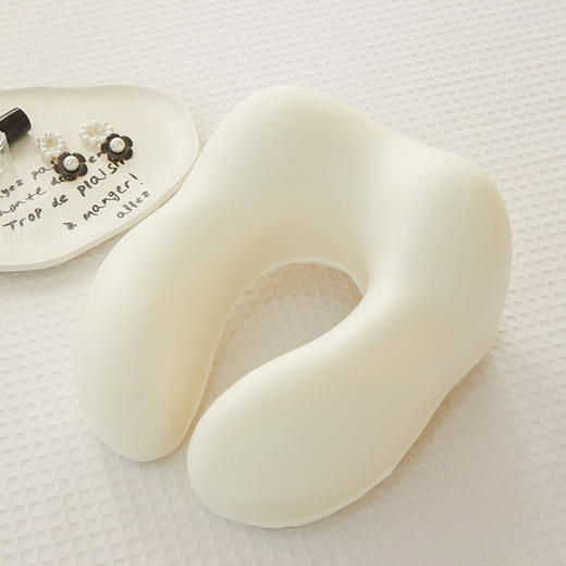 红豆磁布U型护颈枕   HD-Z230405 商品图3