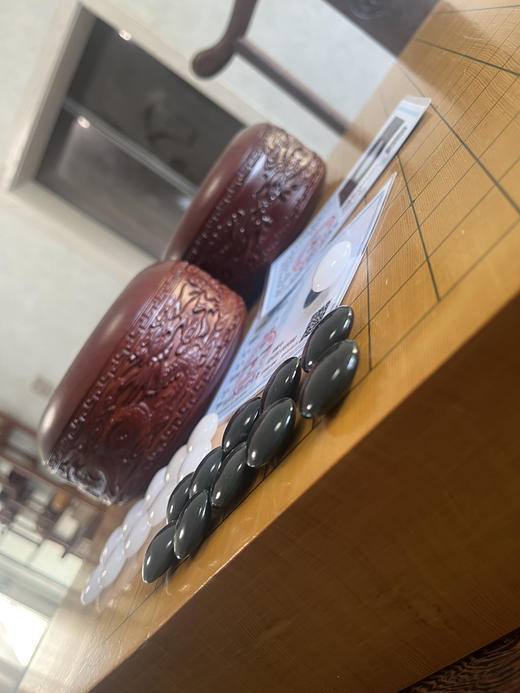 天然玉石围棋：新疆和田玉青玉黑子+金丝玉白子+雕龙红木罐 商品图11