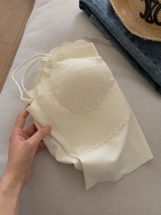 老米优品🎈2件包邮《高颜值🌸微醺蕾丝免文胸小吊带》自带胸垫，浪漫蕾丝小花纹，满满少女心！DD240516A 商品图11