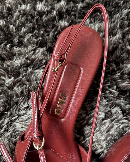 现货 THS 5.18-限时 缪家 女士小尖头漆皮 优雅绑带猫跟穆勒凉鞋 4色 BZ1176 商品图11