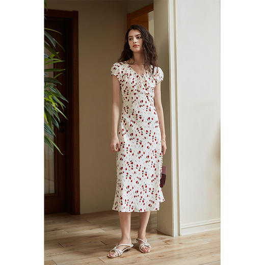 HeyDress玫瑰印花连衣裙女夏季法式V领收腰设计感度假浪漫碎花裙 商品图1