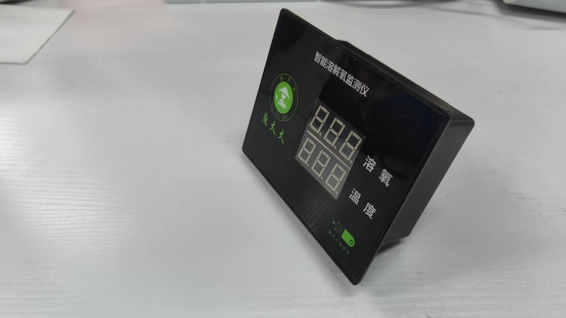 小方帽--鱼大大圆桶版智能溶氧仪（适用于网箱/工厂化/观赏鱼/圆桶养殖）