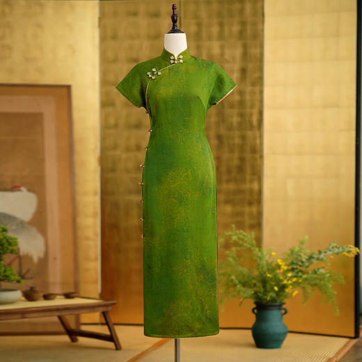 SJRY2401-06 爆款香云纱重磅真丝复古旗袍细丝牡丹日常香云纱旗袍 商品图0