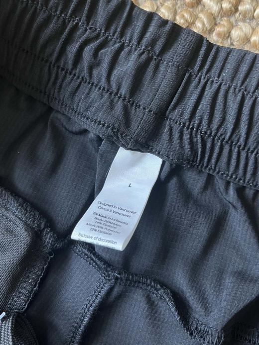 点此购买 Lululemon春夏季男士速干长裤 md 288391 商品图11