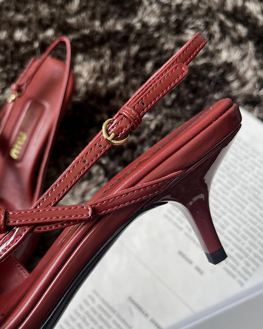 现货 THS 5.18-限时 缪家 女士小尖头漆皮 优雅绑带猫跟穆勒凉鞋 4色 BZ1176 商品图12