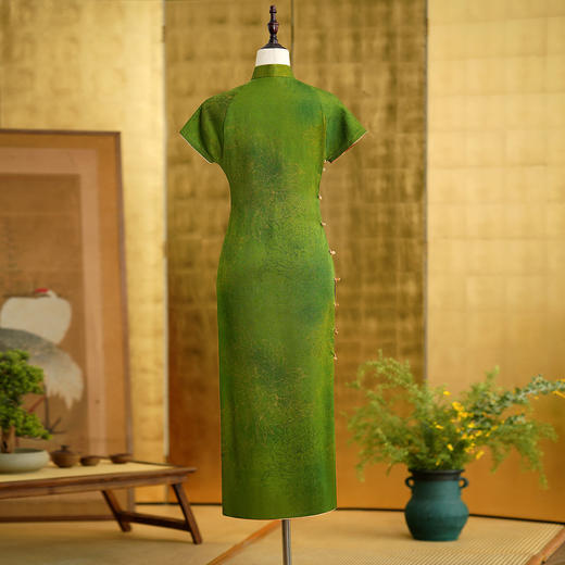 SJRY2401-06 爆款香云纱重磅真丝复古旗袍细丝牡丹日常香云纱旗袍 商品图1