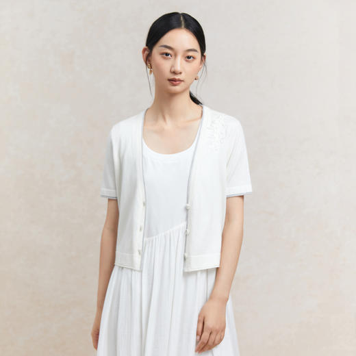 Famecoco范可儿植物刺绣针织开衫女夏纯棉短袖v领外套FAC3DE005 商品图3