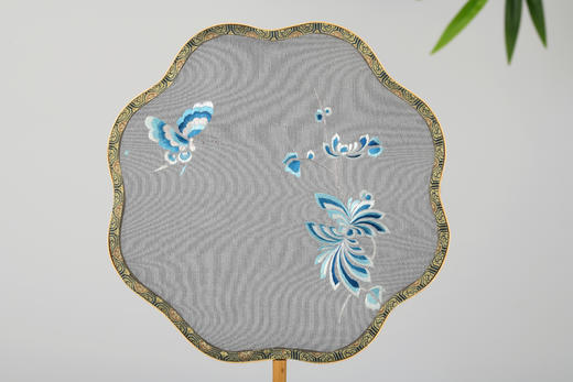 蜀绣双面宫扇-蝶恋花 商品图3