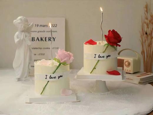 情侣简约鲜花款蛋糕 商品图0