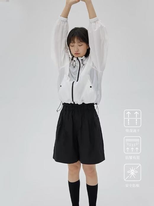 步履不停/4B45035C/休闲运动防蚊速干黑色松紧腰短裤 商品图0