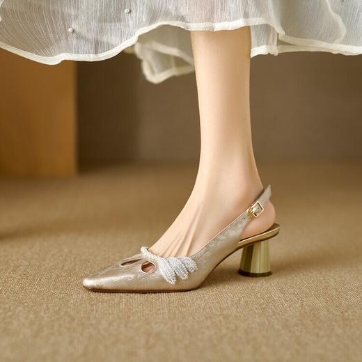 【预售5天】新中式国风包头凉鞋女夏季外穿高跟尖头后绊带珍珠仙女风粗跟单鞋YY&YY7629 商品图3