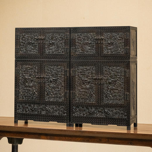 二十世纪 紫檀满雕戏水龙纹四件柜摆件（一对） 商品图4