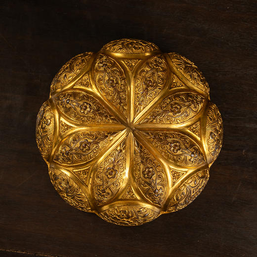 清 铜鎏金花卉纹花口香薰及紫檀座（一对） 商品图1