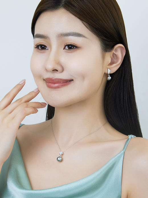 【黑科技】黑科技珠宝-可拆卸珍珠耳夹 芳霏（会员享试戴权益，定制后不支持7天无理由退换货） 商品图2