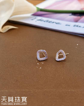 玫瑰金色925银耳钉