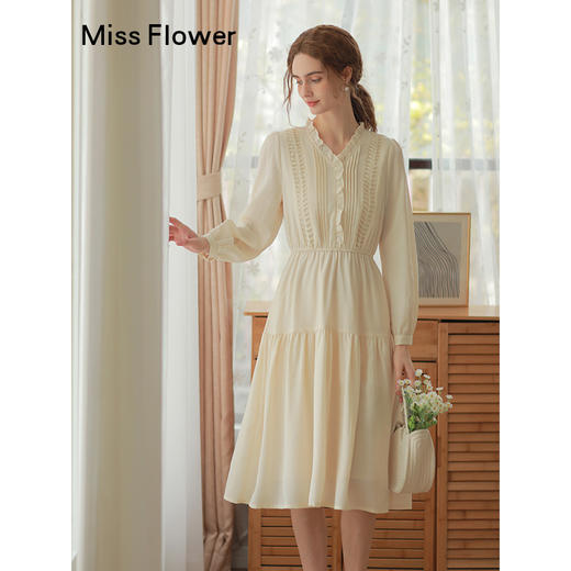 杏色气质打底内搭连衣裙女2025春季新款温柔风收腰显瘦裙子 商品图1