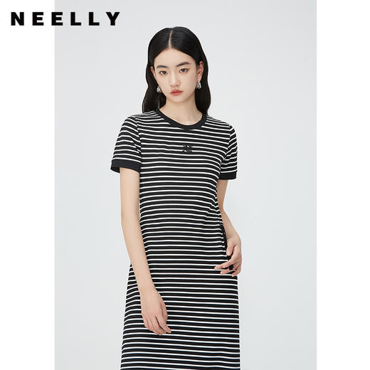 NEELLY纳俪商场同款经典黑白条纹刺绣连衣裙女圆领修身抽绳T恤裙N24052Y01170 商品图2